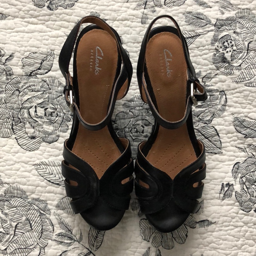 Clark’s Artisan Amelia Wedge Heels